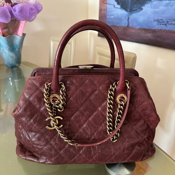 Chanel burgundy red glazed caviar frame shiva tote bag W aged gold hardware - Picture 16 of 16